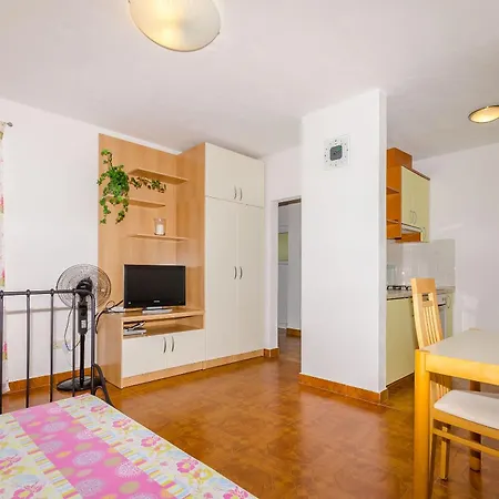 Mrvelj Apartment