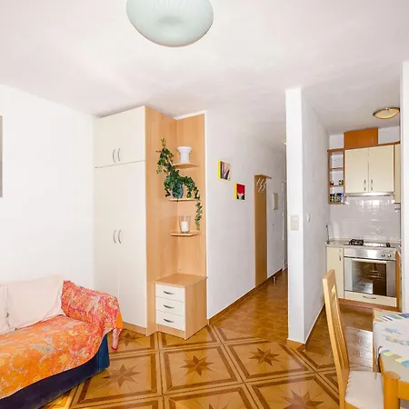 Mrvelj Apartment